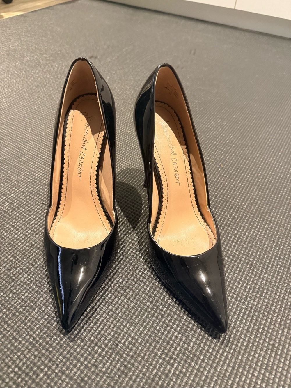 Jean-Michel Cazabat Black Patent Leather Pointed Toe Pumps Size 39